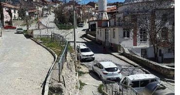 Kütahya'da Hocada Koronavirüs Çıktı, Cemaatiyle Birlikte Karantinaya Alındı