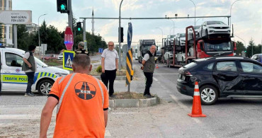Kütahya'da iki otomobil çarpıştı: 5 yaralı
