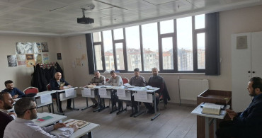 Kütahya'da İmam Hatip ve Müezzin Kayyımlara Eğitim Fırsatı