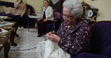 Kütahya'dan İlham Veren Emekli Öğretmen: Ayşe Gültekin