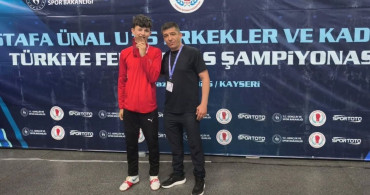 Kütahyalı boksör Mehmet Turan Delibaş Türkiye üçüncüsü oldu