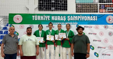 Kütahyalı gençler Türkiye Kuraş Şampiyonası’nda Türkiye ikincisi oldu
