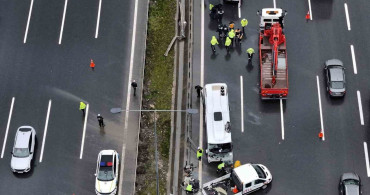 Kuzey Marmara Otoyolu'nda Trafik Kazası: 1 Polis Şehit, 16 Yaralı