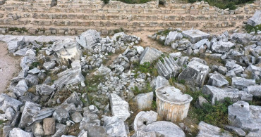 Kyzikos Antik Kenti'nde Hadrian Tapınağı Kazıları Devam Ediyor