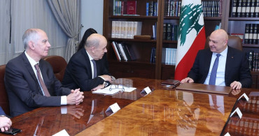 Lübnan Cumhurbaşkanı Avn, Fransa'nın Özel Temsilcisi Le Drian'ı Ağırladı