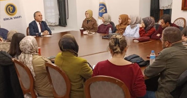 Mahmut Bıyıklı, Edebiyat Akademisi'nde Gençlerle Buluştu