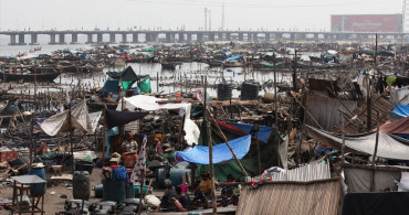 Makoko'da Yıkım Sonrası Hayatta Kalma Mücadelesi