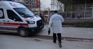 Malatya'da 49 Yaşındaki Erkan Keleş Evinde Hayatını Kaybetti