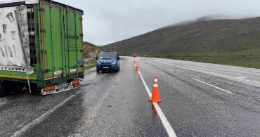 Malatya'da Tır Kazası: Sürücü Yaralandı