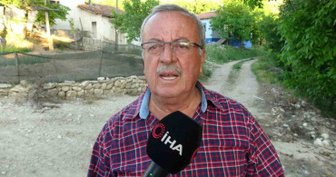Malatya'da vatandaşlar cep telefonu çekmediği için elektrik direğine çıkıyor