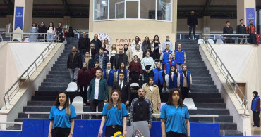 Malazgirt'te Spor Şenlikleri Coşkuyla Başladı