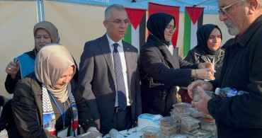 Maltepe'de Gazze Yararına Hayır Çarşısı Açıldı
