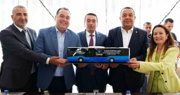 Manisa Büyükşehir Belediye Başkanı Besim Dutlulu Saruhanlı'da Ulaşım Esnafı ile Buluştu