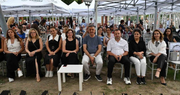 Manisa Büyükşehir’in minikleri yıl sonu gösterisinde alkış topladı