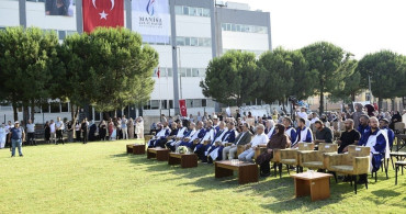 Manisa Celal Bayar Üniversitesi İlahiyat Fakültesi Mezuniyet Töreni