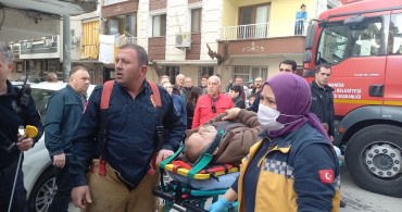 Manisa'da Apartman Boşluğuna Düşen Kişi Yaralandı