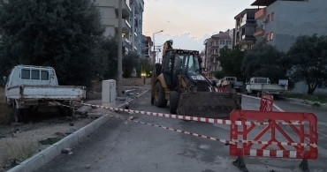 Manisa’da Bir Çocuk Elektrik Direğinin Altında Kalarak Can Verdi