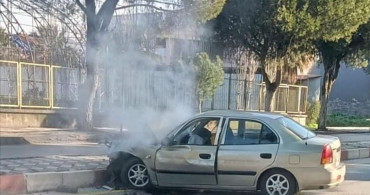 Manisa'da 'Dur' İhtarına Uymayan Araç Refüje Çarptı