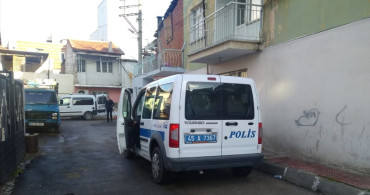 Manisa'da Eşini Bıçakla Yaralayan Kişi Aranıyor