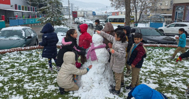 Manisa'da Kar Yağışı Etkisini Gösterdi