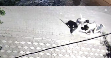 Manisa'da Kız Meselesi Nedeniyle Çıkan Kavga: 6 Yerinden Bıçaklandı