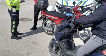 Manisa'da Motosiklet Denetimleri: 540 Sürücüye Cezalar Kesildi