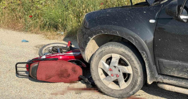Manisa'da Motosiklet ve Otomobil Çarpıştı: 1 Ağır Yaralı