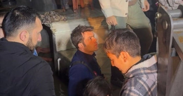 Manisa'da Selde Mahsur Kalan Aile Kurtarıldı