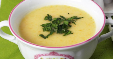 Mantarlı Pırasalı Zencefilli Kış Çorbası