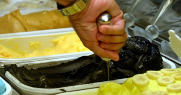 Maraş Dondurmasının Siyahı Üretildi