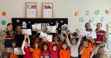 Mardin'de Jandarma Öğrencileri Unutmadı