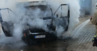 Mardin'de Kamyonet Yangını Kontrol Altına Alındı