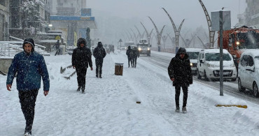 Mardin'de Kar Yağışı Hayatı Olumsuz Etkiledi