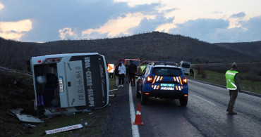Mardin'de Midibüs Devrildi: 24 Yaralı
