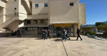 Marmaris'te Gözlükçü Kurşunlanması: Şüpheliler Adliyeye Sevk Edildi