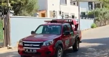 Marmaris'teki orman ekipleri megafonla yangın uyarısı yapıyor