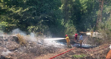 Marmaris'teki yangın ormanlık alana sıçramadan kontrol altına alındı