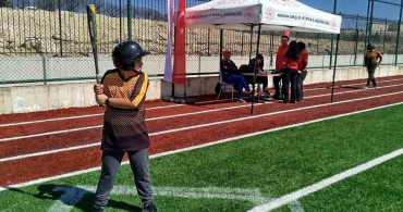 Maver Kemal Arsoy Ortaokulu Beyzbol Takımı Türkiye Finallerine Yükseldi