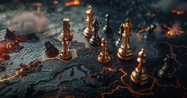 Mazis: İran'da rejim değişirse Türkiye savaşa girer