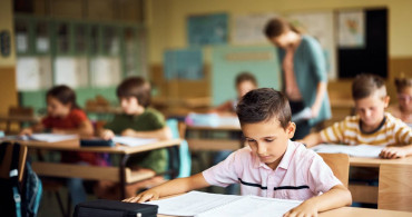 MEB takvimi netleşti: Ara tatil ile Ramazan Bayramı birleşiyor