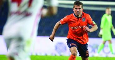 Medipol Başakşehir'de Emre Belözoğlu Belirsizliği Sürüyor