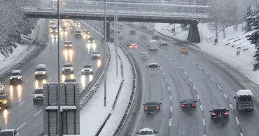 Mega Kent İstanbul'da Kar Sessizliği