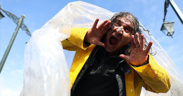 Mehmet Kavukcu'dan Bayburt'ta Arınma Performansı