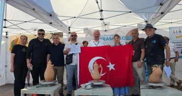 Menemen Çömlekçiliği Fransa'da Öne Çıktı
