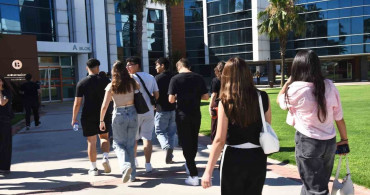 Menemen’de YKS öncesi prova üniversite amfisinde