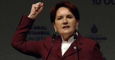 Meral Akşener Esnaf Ziyareti Sırasında Engelli Vatandaşla Tartıştı!