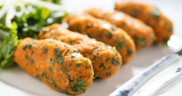Mercimek köftesi nasıl yapılır? Pratik mercimek köftesi tarifi