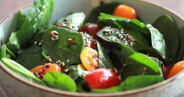 Mercimekli Rezeneli Yeşil Salata Nasıl Yapılır? 