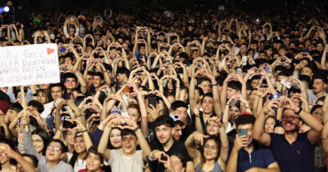 Merkezefendi'de 19 Mayıs Coşkusu Poizi Konseriyle Yaşandı