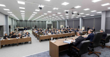 Mersin Büyükşehir Belediye Başkanı Vahap Seçer: Kentin Refahını Artırmak İçin Çalışıyoruz